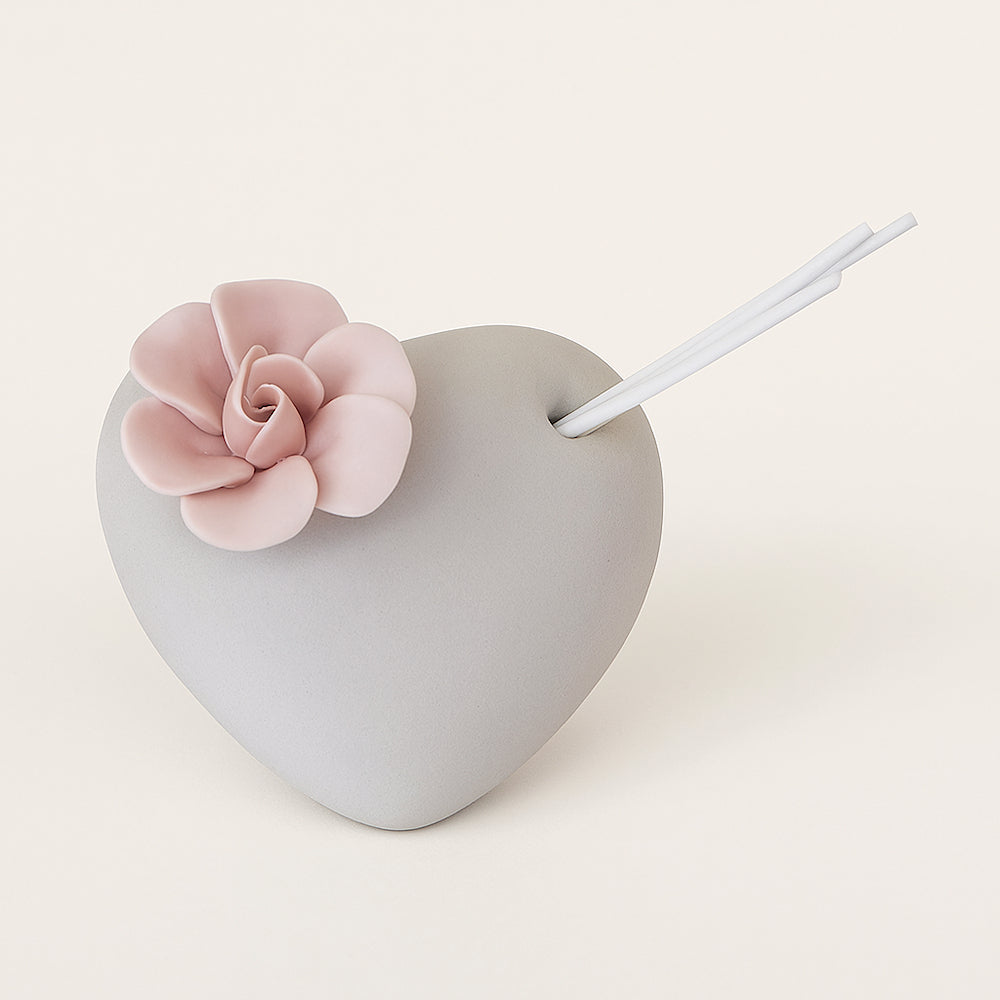 Cuore Ilary Queen in gres tortora diffusore con rosa H 9 cm