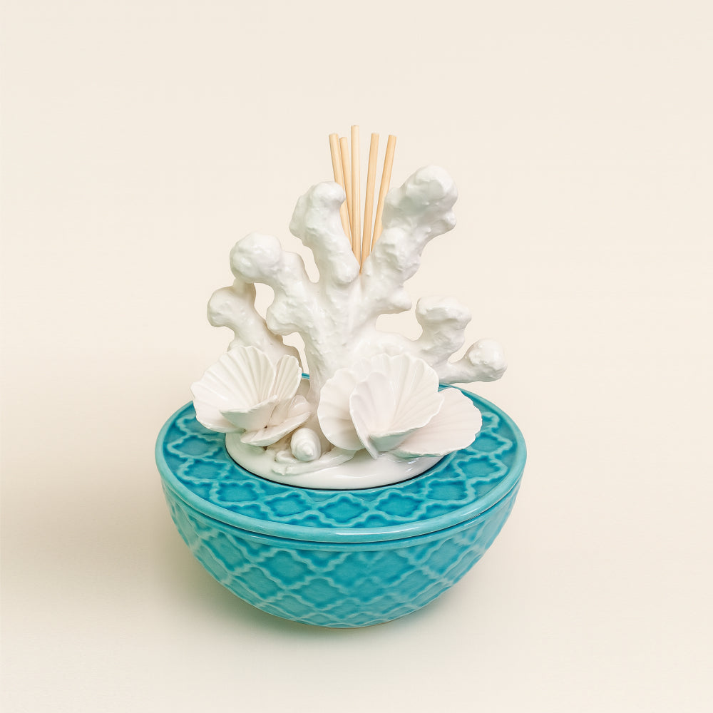 Diffusore d'ambiente Portofino Sharon in ceramica corallo turchese/bianco Ø15 x H17 cm con profumo e midollini – Le Favole