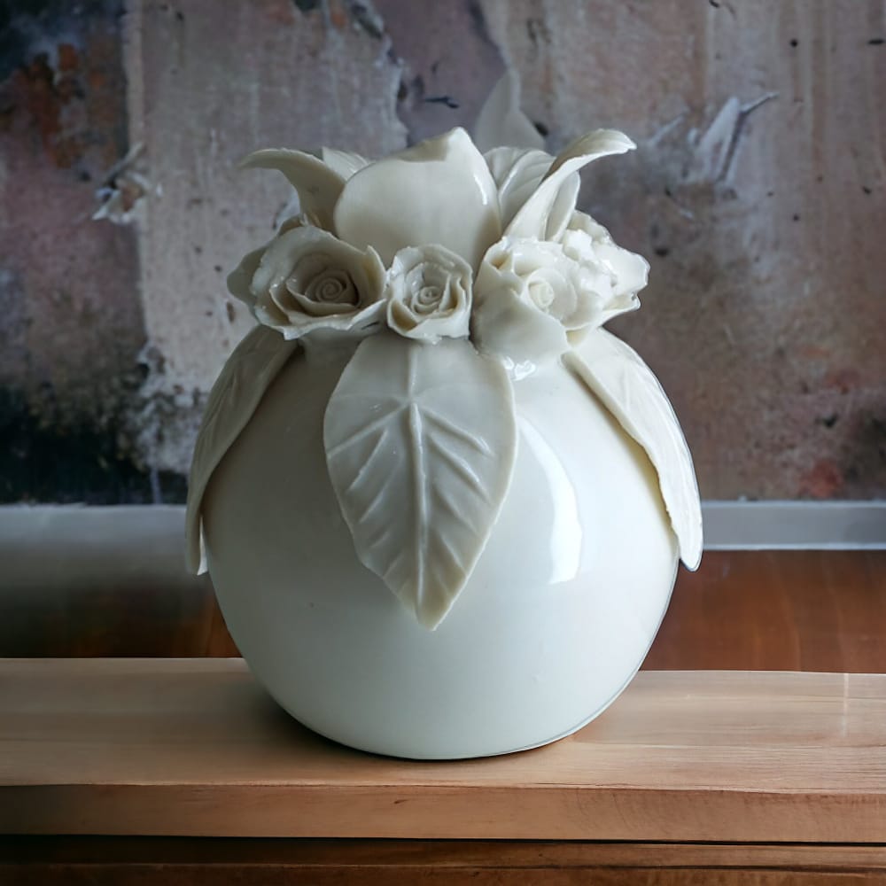 F.lli Majello Capodimonte White Porcelain Diffuser Vase 9 cm