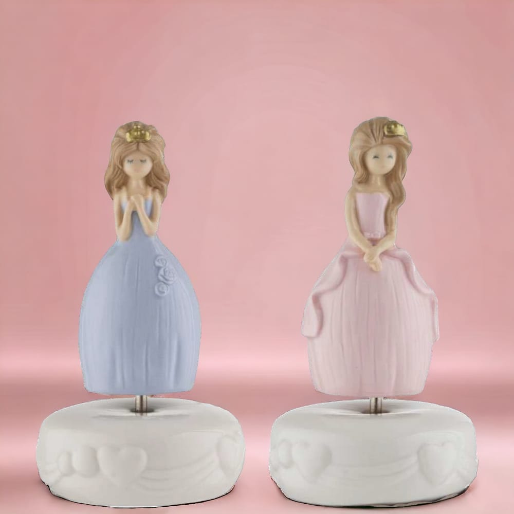 Ilary Queen Damina in Porcellana con Coroncina Carillon H.16 Cm