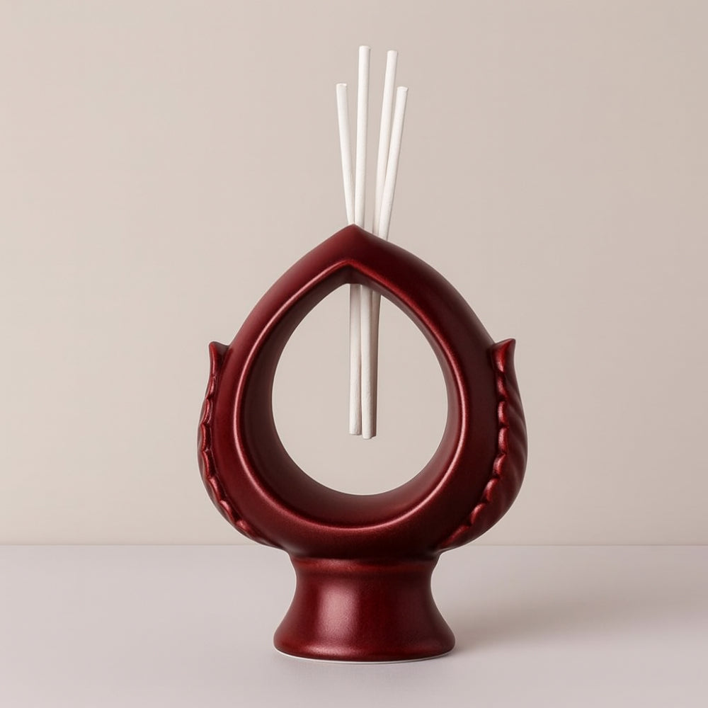Ilary Queen – Pumo Bordeaux Diffusore in Porcellana