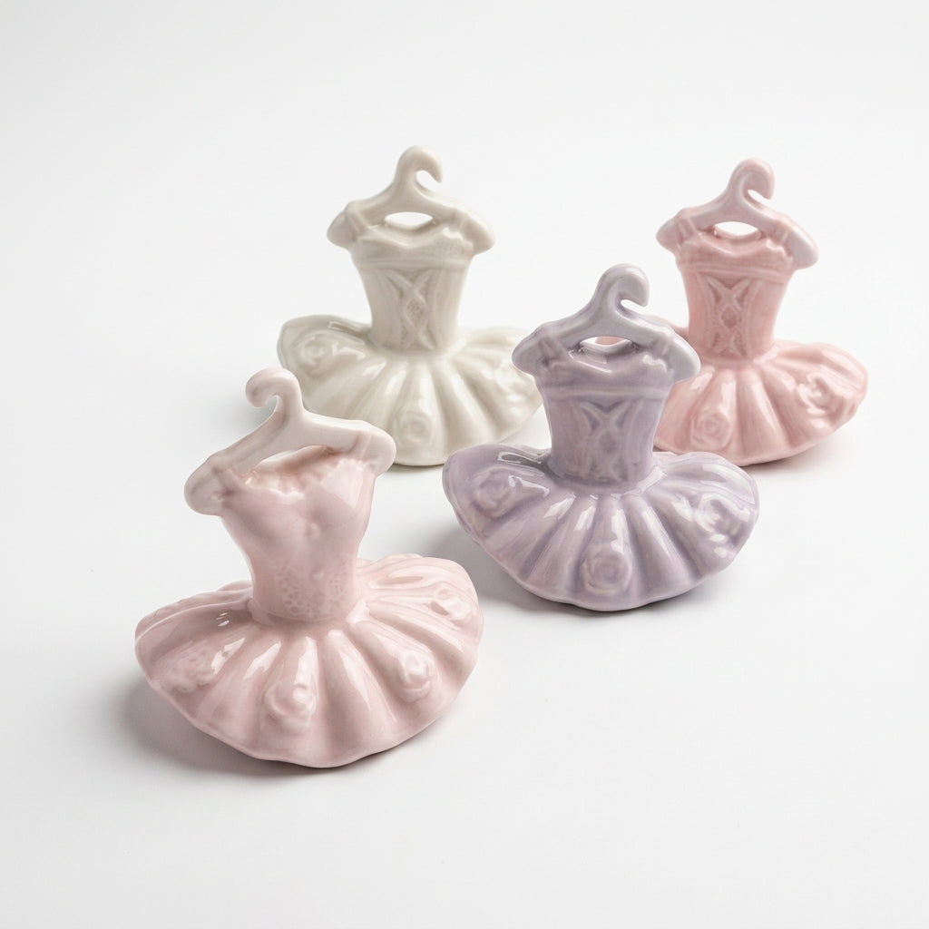 Ilary Queen set 4 tutù su gruccia in porcellana colori pastello 6x6 cm