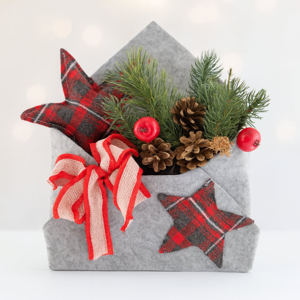 Outside the Door Christmas Letter Lapland 32X25cm – New Diffusion