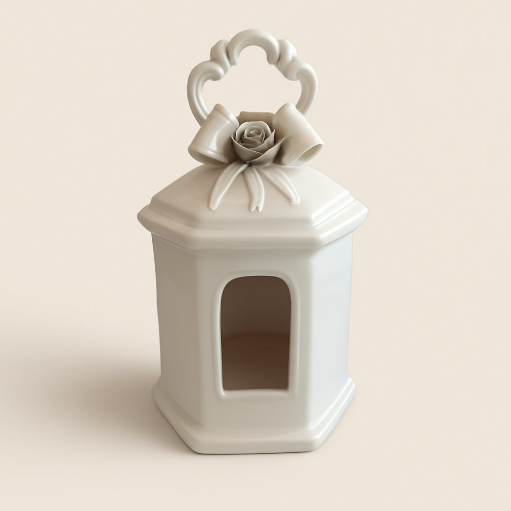 Lanterna Sharon in porcellana Capodimonte H16x10 cm – oggetto decorativo artigianale Made in Italy – Le Favole