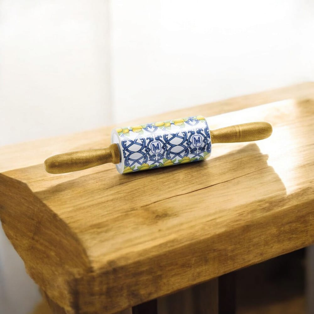 Madrhélen Paris Mattarello In Porcellana Con Manico In Legno Linea Capri 30x6 cm