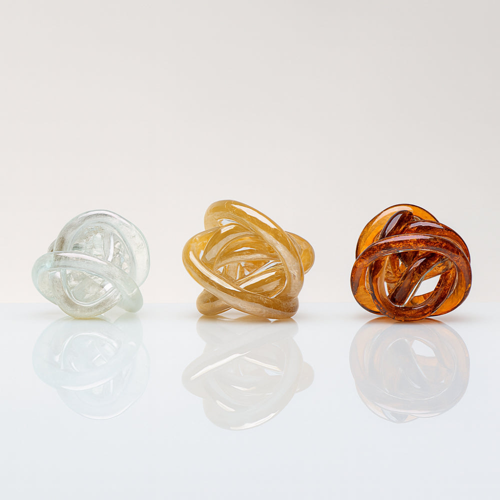 Nodo d’Amore Cuorematto in vetro Ø 7 cm – Bomboniera solidale elegante Made in Italy