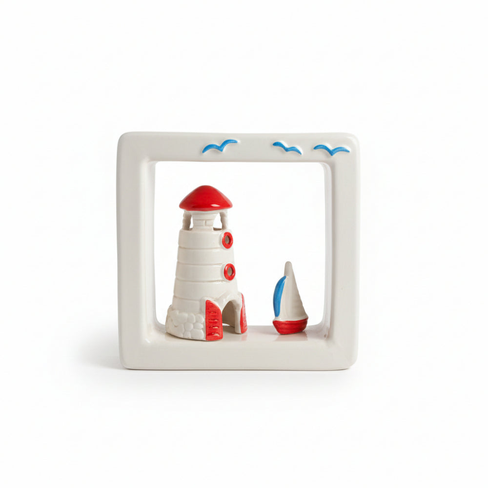 Quadro mare Spago di Terra con faro e barca in ceramica artigianale 15x15 cm
