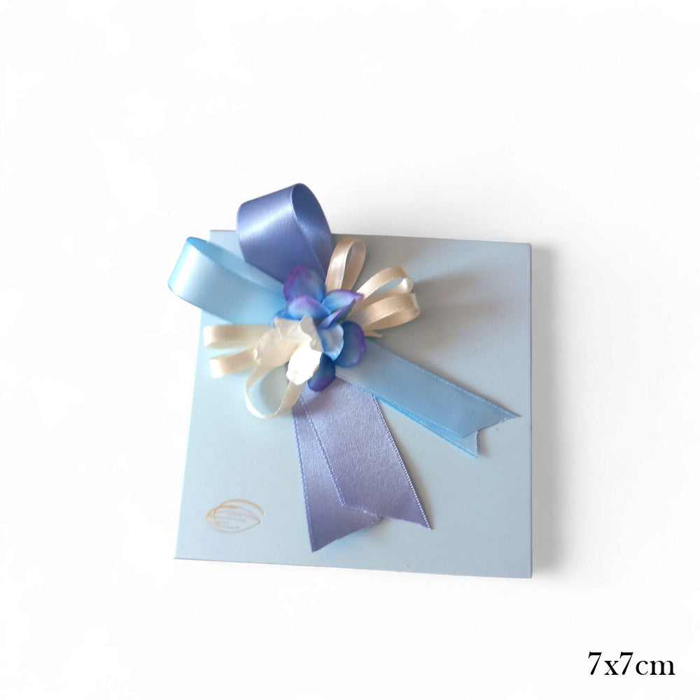 Scatola ecologica celeste con confezione personalizzata