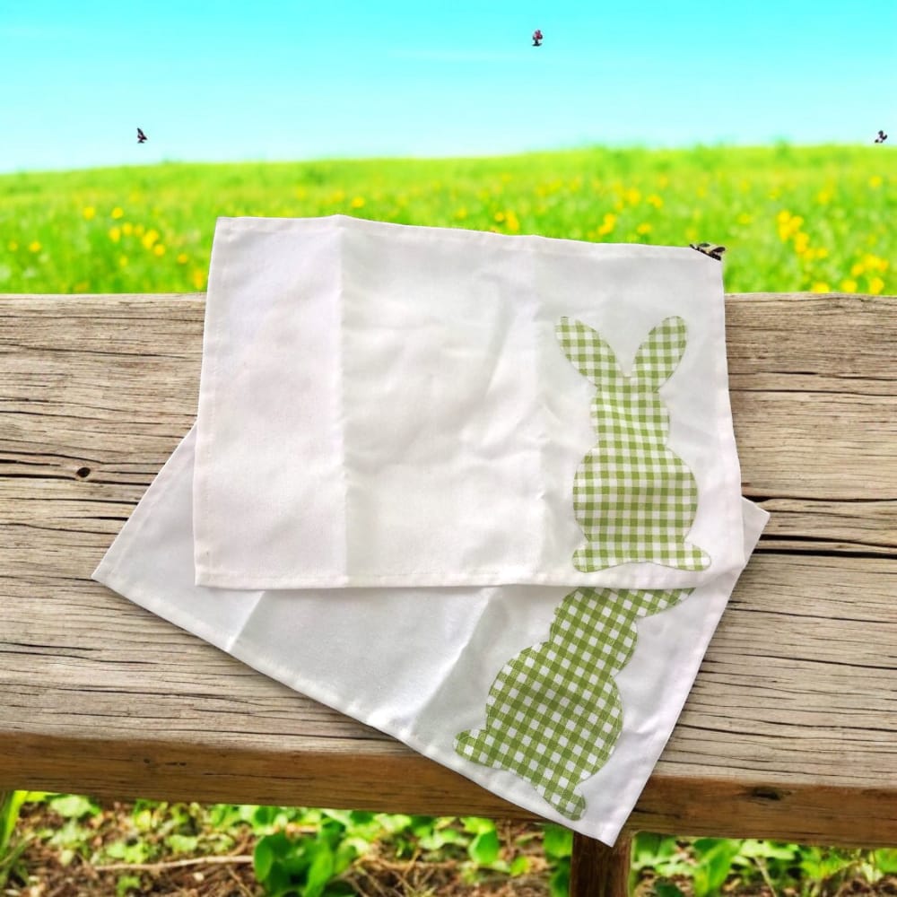 Set 2 Tovagliette Colazione Pasqua 41x29,5 cm con 2 Coniglietti Decorativi 19x10 cm Verde