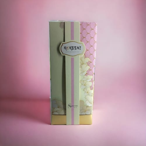 Sharon Kokeshi della Resilienza Turchese In Porcellana dipinta a Mano H.15x7 Cm
