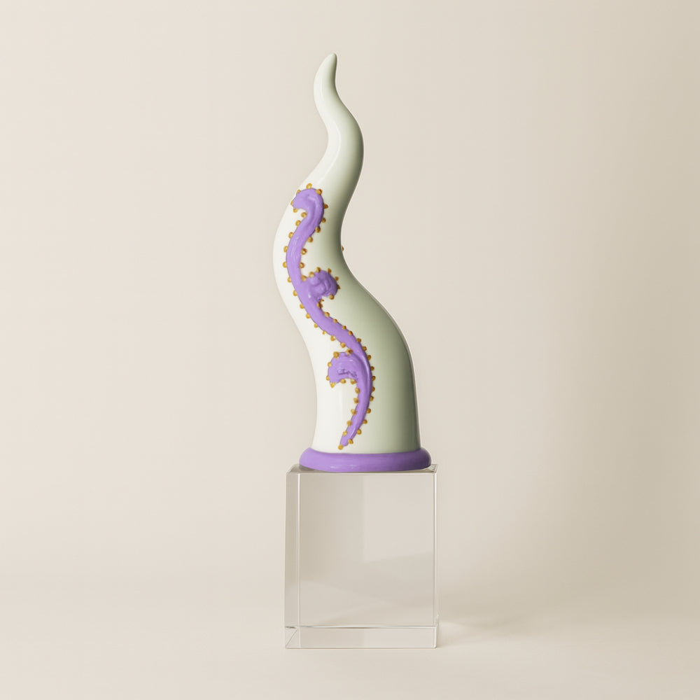Sharon - Corno "Virgolette" su Cubo in Cristallo H29x9 cm Glicine