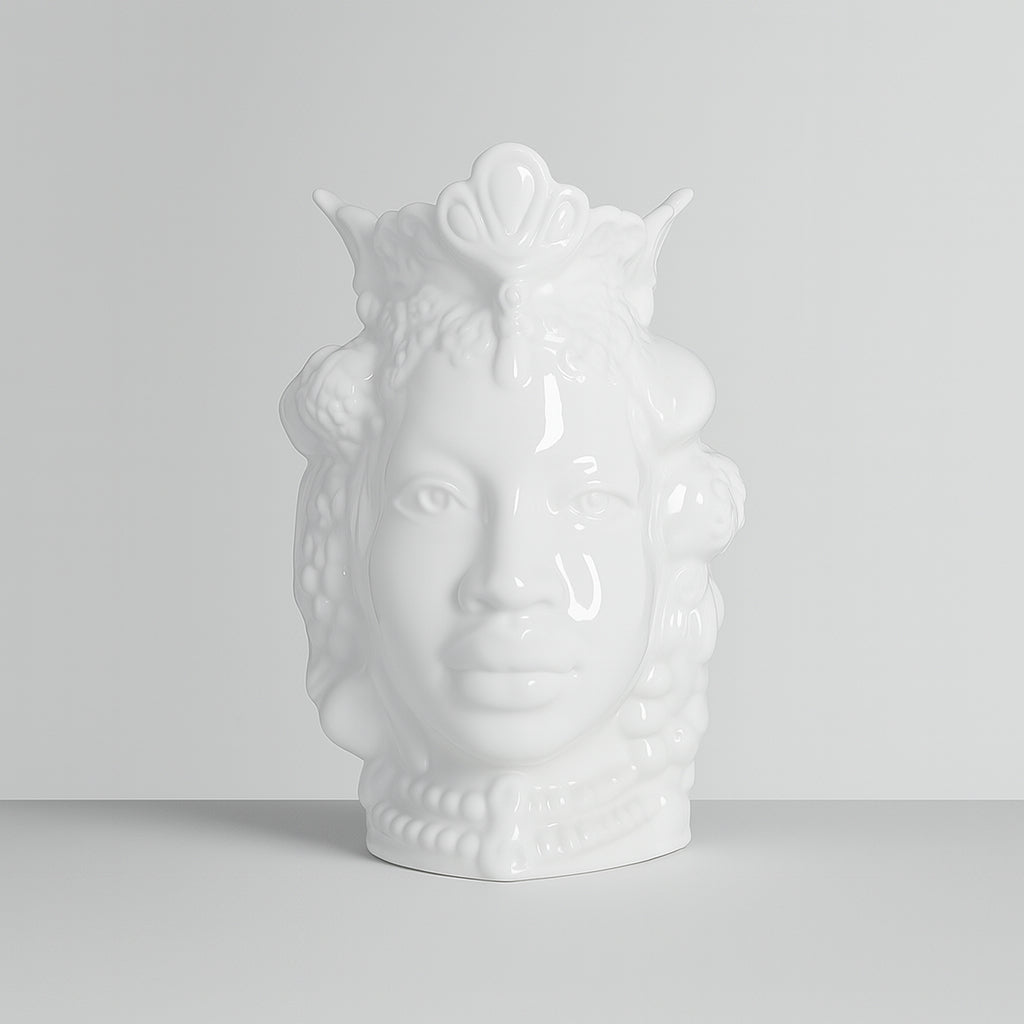 Sharon – Testa di Moro in Porcellana Bianca Capodimonte (24x18 cm) – Portafortuna