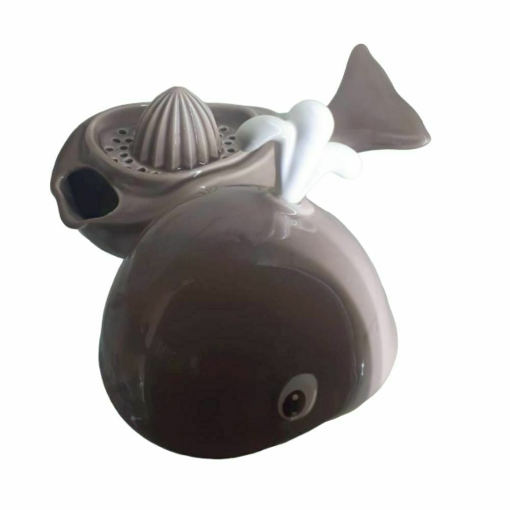 Spago Di Terra Spremi Agrumi In Ceramica Balena Pinocchio Grigio Tortora