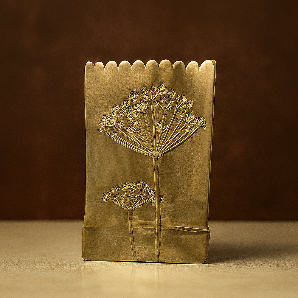 Vaso AD Creation in porcellana bianca con soffione oro – design elegante Made in Italy