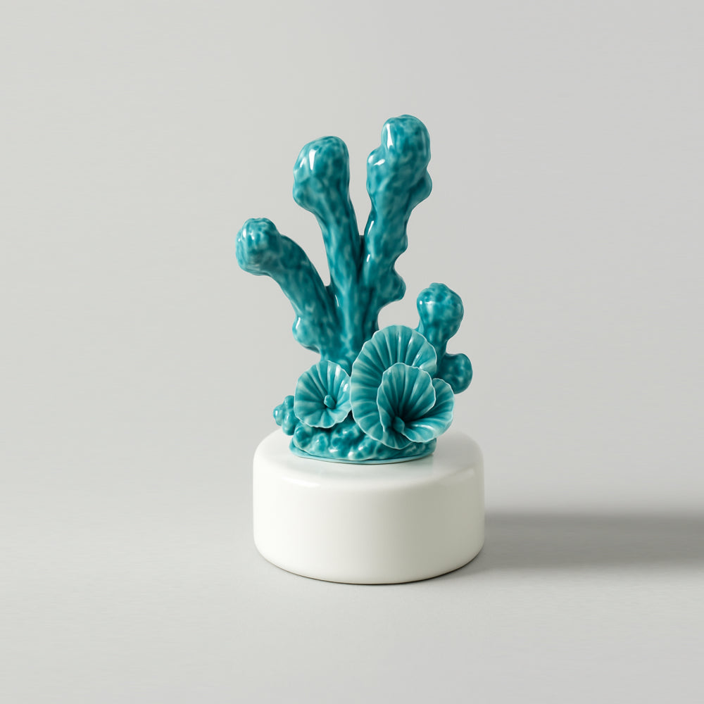 scatola diffusore d'ambiente Portofino Sharon in ceramica bianco/acquamarina Ø8 x H13 cm con profumo e midollini – Le Favole