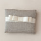 Bustina in cotone grigio con fascia e fiocco raso avorio