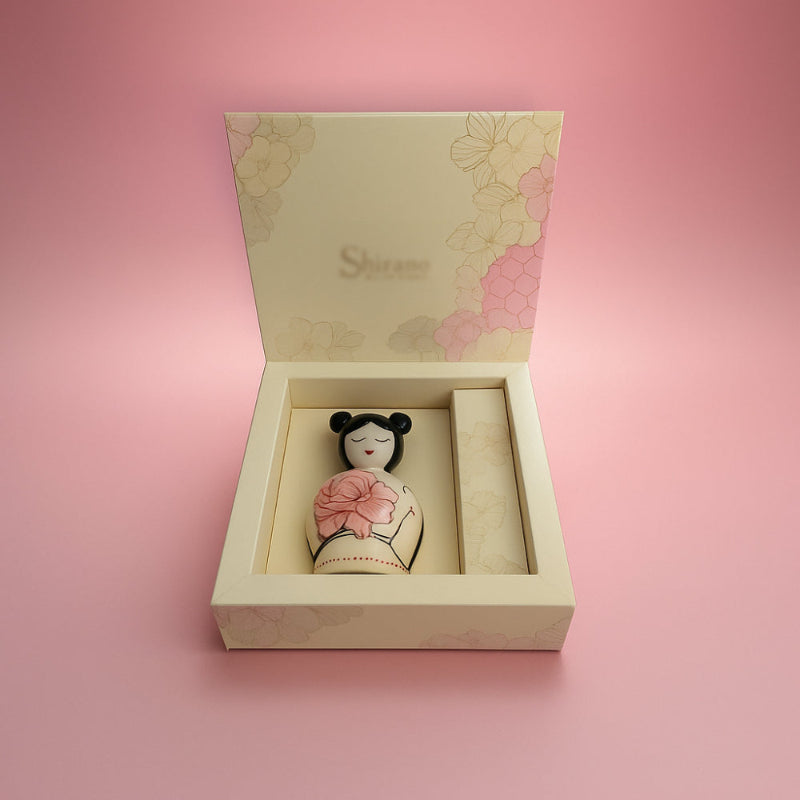 Campana Kokeshi Suami Sharon in porcellana cipria H 12 × 7,5 cm bomboniera