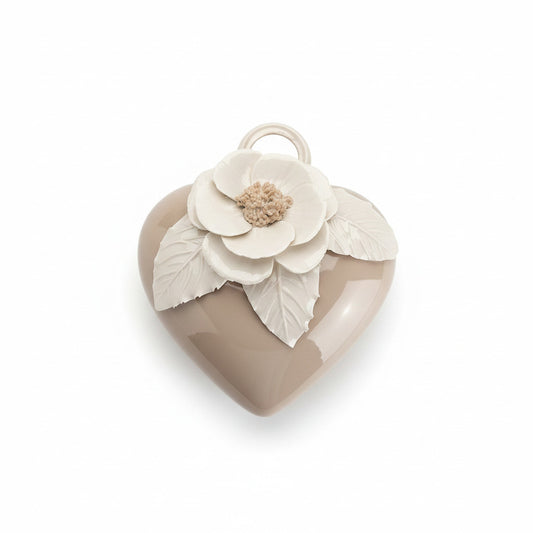Cuore decorativo F.lli Majello porcellana Capodimonte 12x10 cm con foglie e fiori