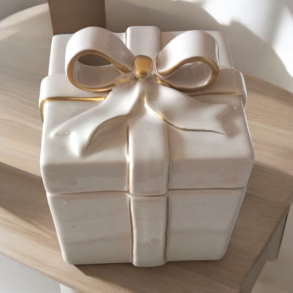 Dea – Scatola in Ceramica Capodimonte H.16x13 cm Tortora con Fiocco Oro