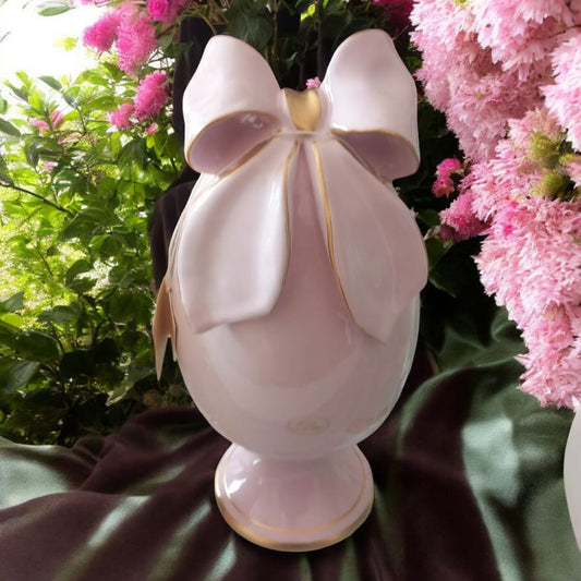 Dea – Uovo in Ceramica di Capodimonte H.25x13 cm Rosa Cipria con Fiocco Oro