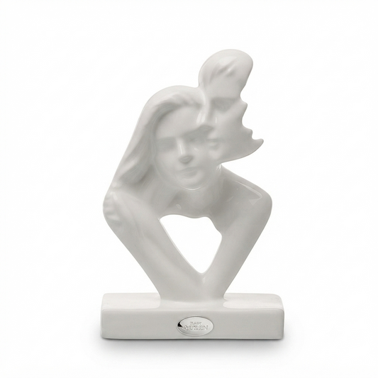 Ilary Queen Scultura Innamorati Porcellana Bianco Lucido 15,5 cm
