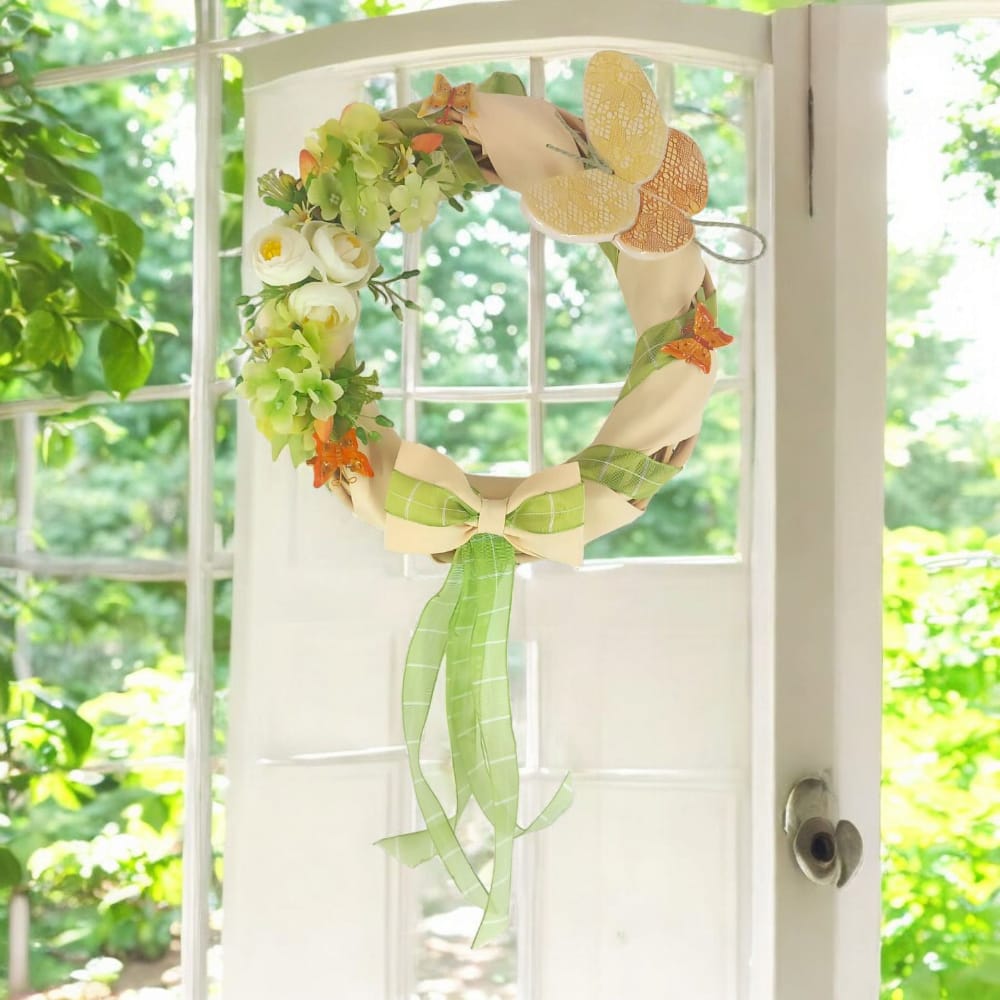 Ghirlanda Fuoriporta Ø30 cm in Vimini con Farfalla in Ceramica – H.50 cm