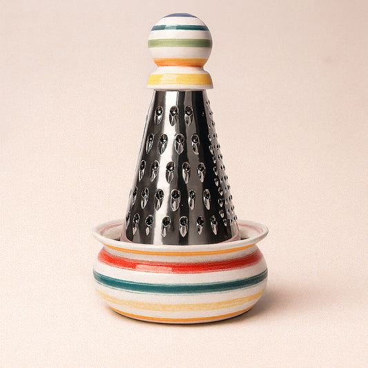 Grattugia righe Cuorematto in Ceramica Dipinta a Mano e Acciaio Ø12xH19 cm Bomboniera