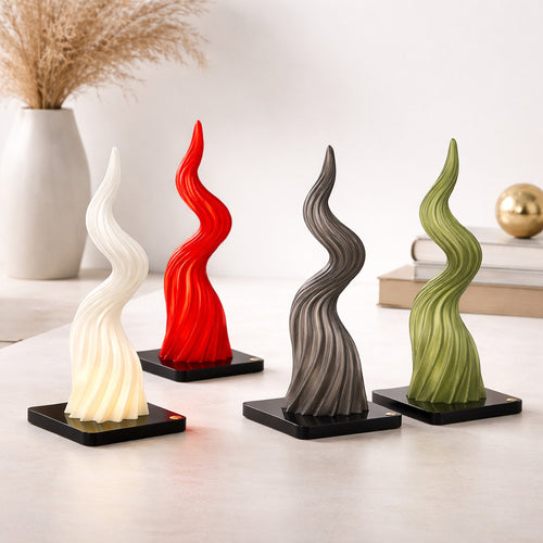 Ilary Queen Corno Lampada LED in PLA con Base Plex H 26 cm