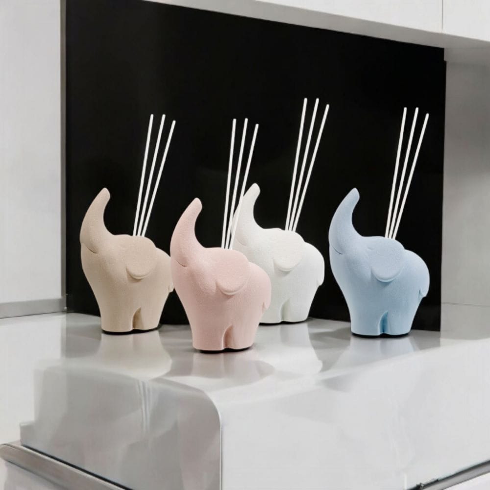 Ilary Queen Elefantino Diffusore in Gres - H 13.5 cm (Vari Colori)