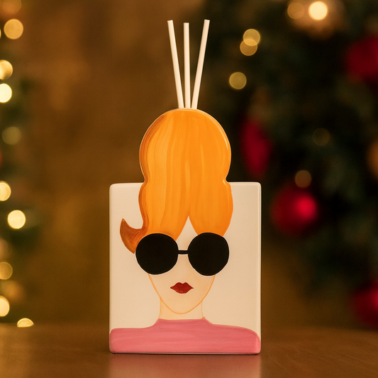 Ilary Queen Vaso Diffusore Fashion Woman Porcellana 12×18 cm a