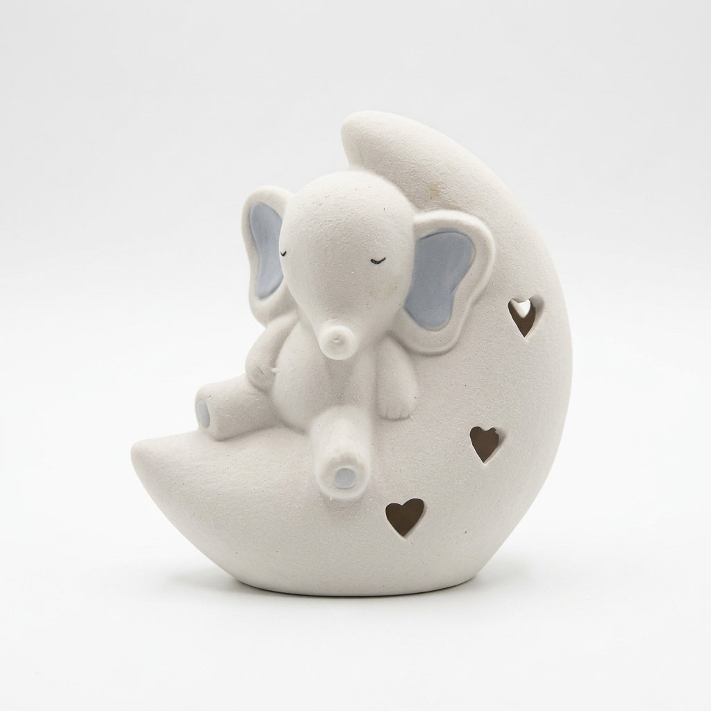 Ilary Queen elefante su luna in gres bianco con cuori 13x12 cm