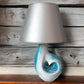 Lampada porcellana Wave decorativa H66 cm con paralume argento