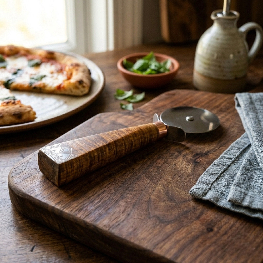 Madrhelen Rotella Pizza Acciaio Legno 23 cm Linea Geometric