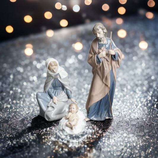 Nao Set 3/5 pz Sacra Famiglia componibile  Nativita' Nativity in fine Porcellana  Lladro