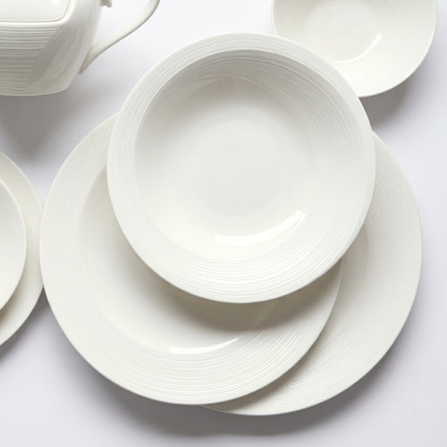 Narumi Piatto Piano Fondo Porcellana Bone China Esprit White