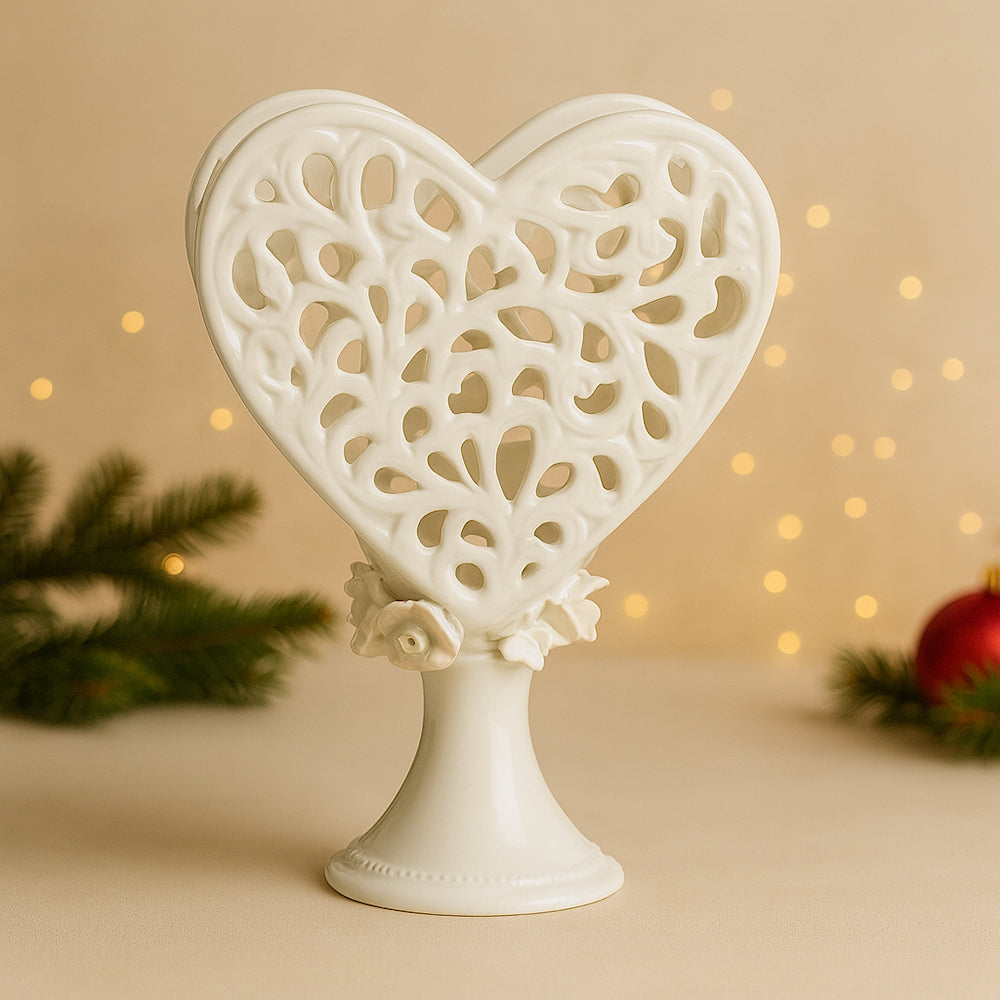 Porta candela a cuore in ceramica traforata Arte di Nacchi 15×20,5 cm