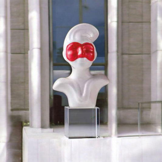 Pulcinella in porcellana Sharon su cubo cristallo H.19 cm – Statua simbolo Napoli Made in Italy