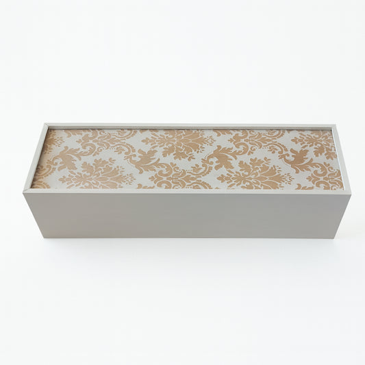 Scatola porta bottiglie Cuorematto in legno 35x11x10 cm con decoro broccato