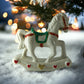 Sharon Cavallo A Dondolo Decoro Natale Verde Rosso Oro In Porcellana Fine H.14x15x6.5 Cm