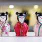 Sharon - Campana Kokeshi in Porcellana Dipinta a Mano 12x7cm