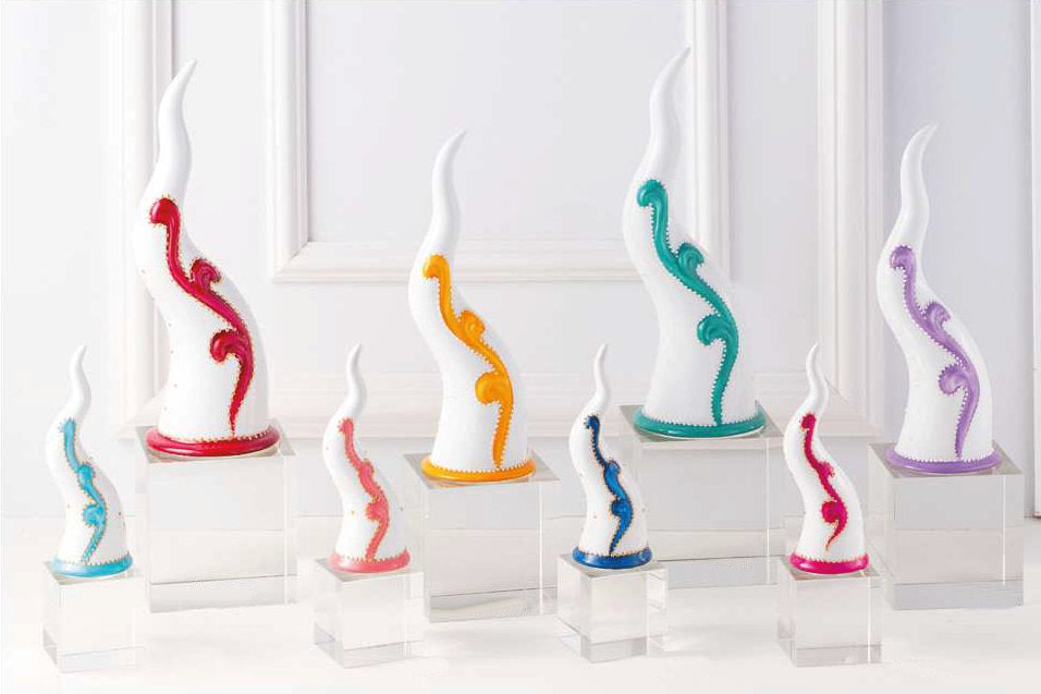Sharon - Corno "Virgolette" su Cubo in Cristallo, H32, H29, H18 cm