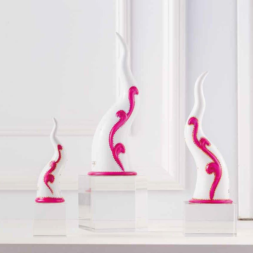 Sharon - Corno "Virgolette" su Cubo in Cristallo, H32, H29, H18 cm