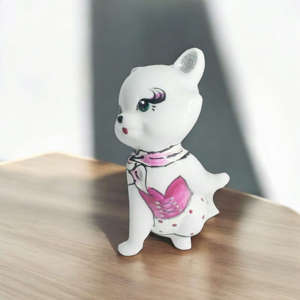 Sharon – Gattina Fuxia in Porcellana Dipinta a Mano H.12x5,5 cm – Made in Italy