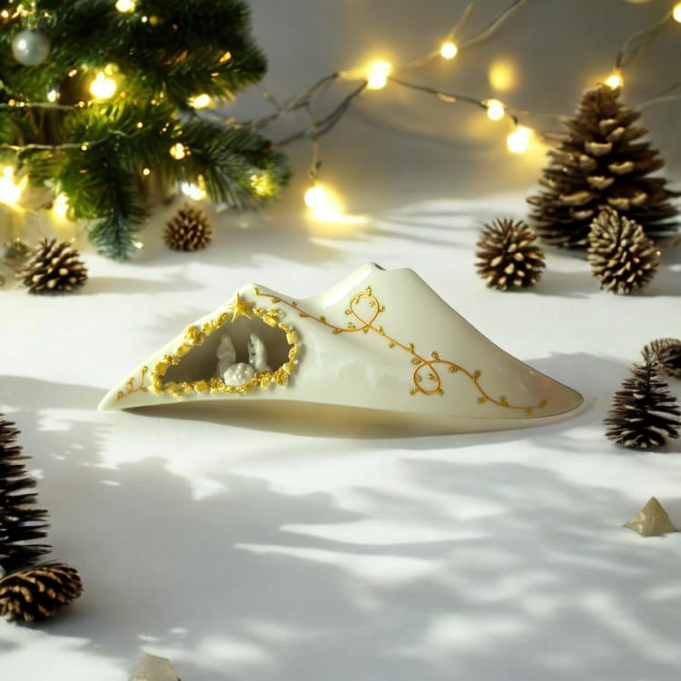 Sharon Vesuvio Presepe Brillè con Sacra Famiglia In Porcellana H.7,5x25 Cm Oro