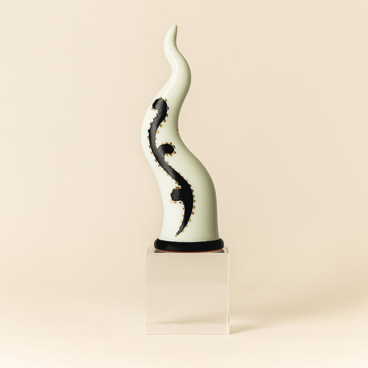 Sharon - Corno "Virgolette" su Cubo in Cristallo H19x5,5 cm Nero