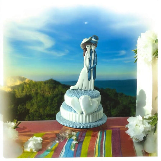 Zampiva – Coppia Sposi con Torta Azzurra Due Piani H.15 cm in Porcellana – Made in Italy