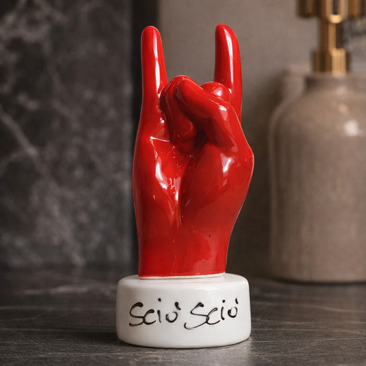 sharon mano con corna portafortuna ceramica rossa scio scio h21x8 cm